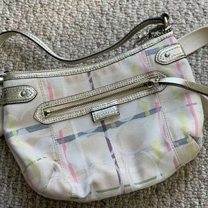 Coach - gently used - (nsh)